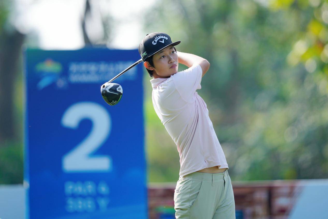 万宁女子公开赛任怡嘉逆袭夺冠，许赢、张婧文获并列第二