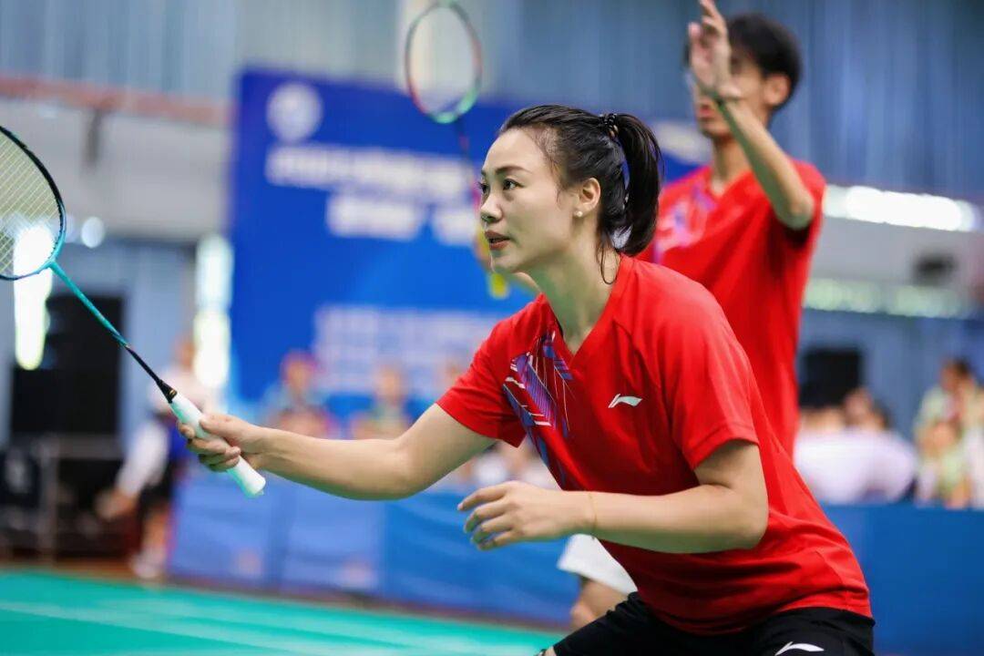 2025年浙江省“钟声杯”羽毛球比赛暨高校“校长杯”羽毛球比赛圆满落幕