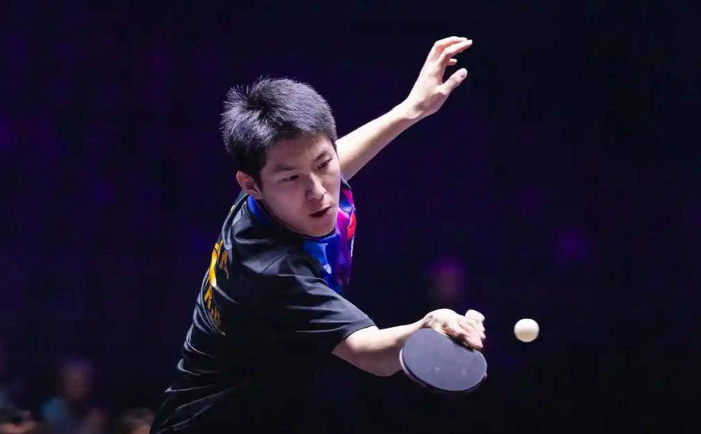 中国乒乓球队陷入低谷，男单全军覆没