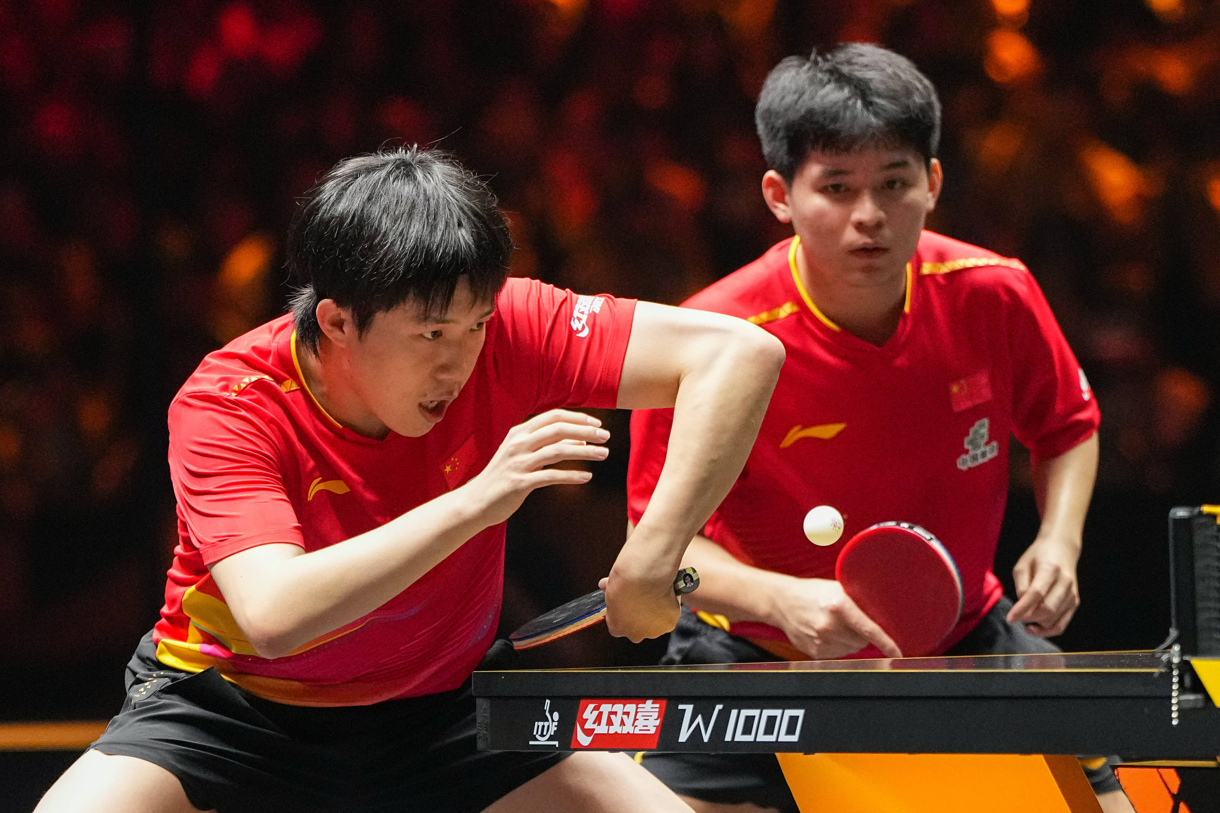 （体育）乒乓球——WTT中国大满贯赛：王楚钦/林诗栋晋级男双决赛